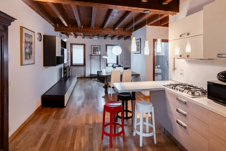 Others 5, Casa agli Archi, Verona
