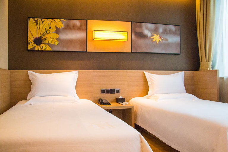 Bedroom 3, IU Hotel Guiyang North Station Shibei Road, Guiyang