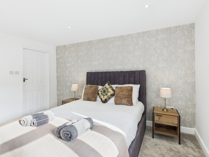 Bedroom 2, Jays modern guest house, Birmingham