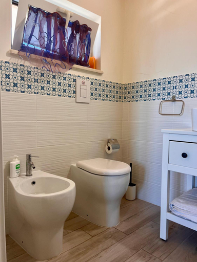 Bathroom 2, The Blue Window - Rooms - 300m from sea, Syracuse