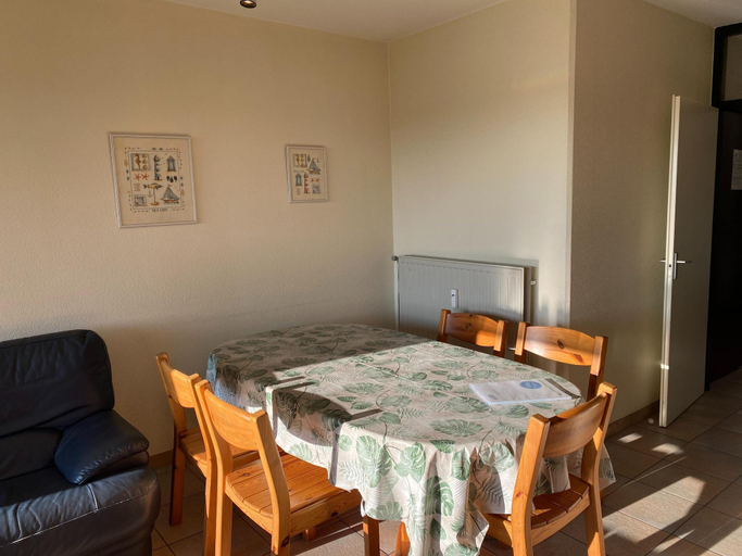 Others 4, Apartment in Nieuwpoort near Sandy Beaches, West-Vlaanderen