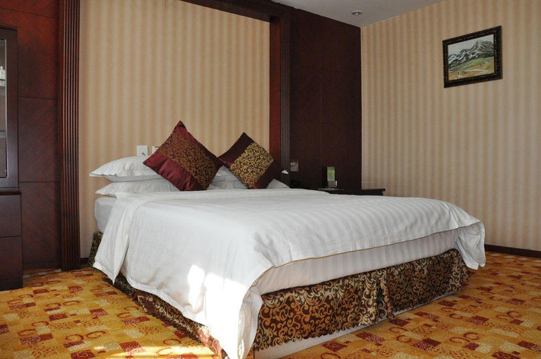 Bedroom, Baotou Rare Earth International Hotel, Baotou