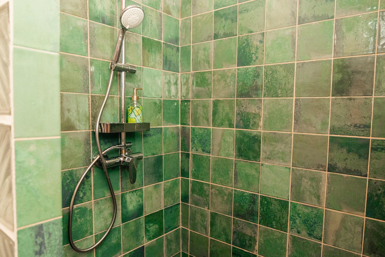 Bathroom 3, Eden Valley Ecolodge and Farming, Lobata