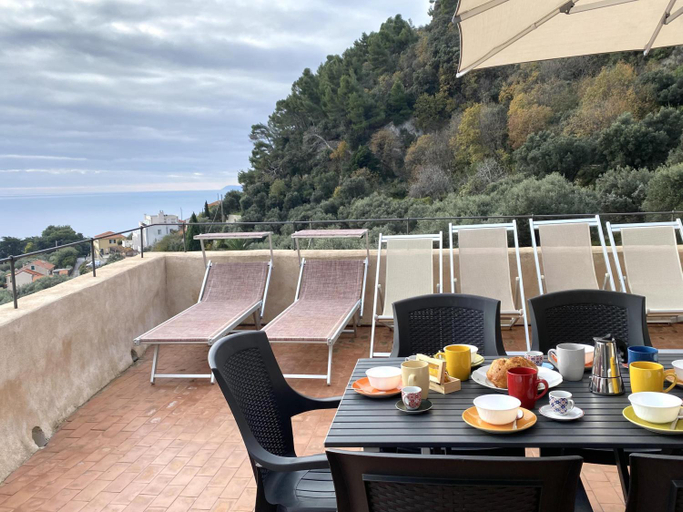 Food & Drinks, Gli ulivi della Monda, Savona