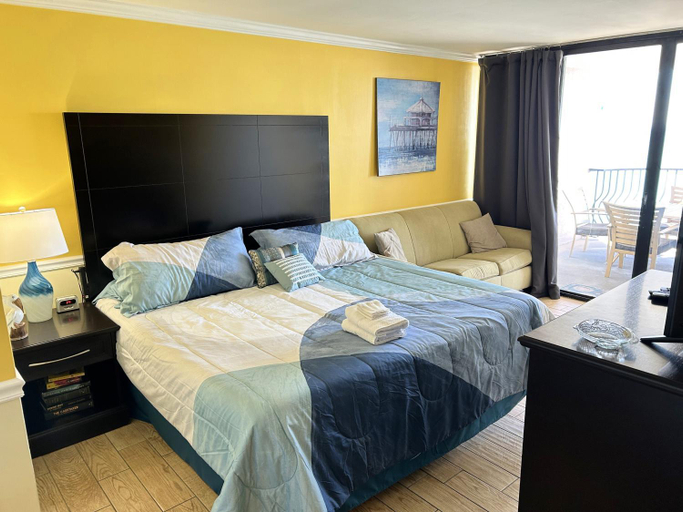 Bedroom 2, The Palms Resort, Horry