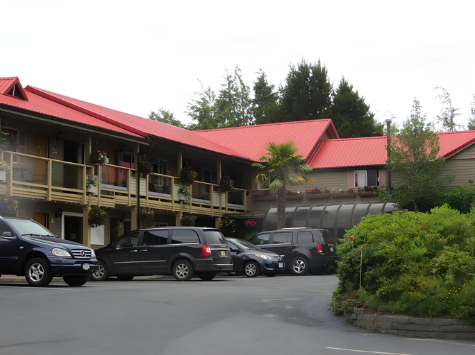 Others 5, Schooner Motel, Alberni-Clayoquot