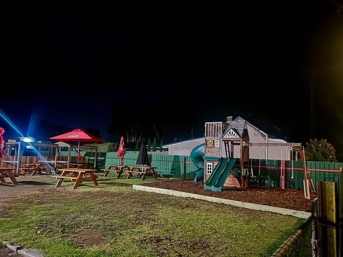 Others 5, Gordon Hotel, Goulburn Mulwaree - Goulburn