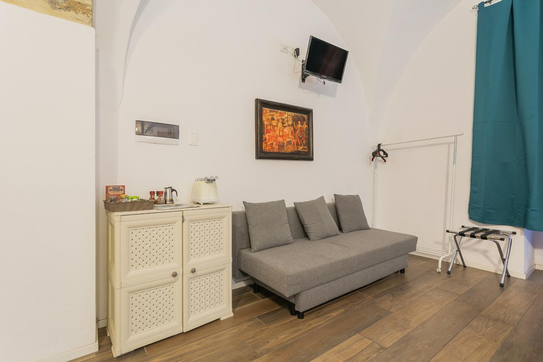 Others 2, Red Rooms by Wonderful Italy, Bari