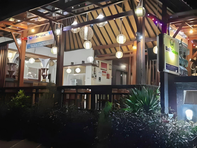 Food & Drinks 5, Wait Garden Cottage, Klungkung
