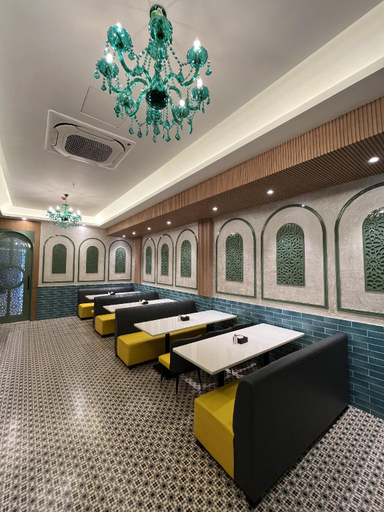 Food & Drinks 5, Esquire Hotel Mumbai, Mumbai Suburban