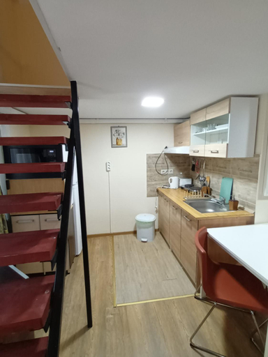 Others 4, Melden Apartment, Budapesti