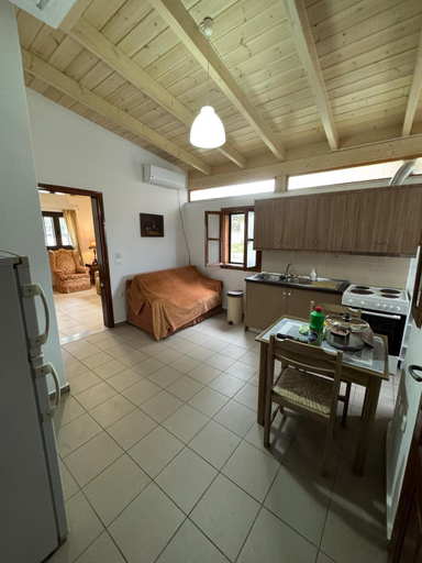 Others 3, Athina's Guesthouse, Crete