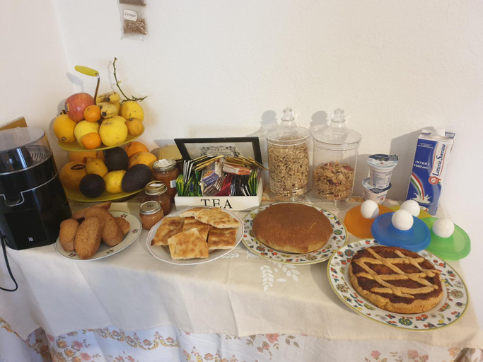 Food & Drinks 5, Zia Zelinda, Savona
