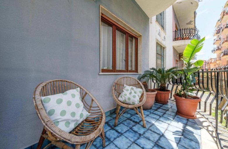 Others 3, Casa luce, Messina
