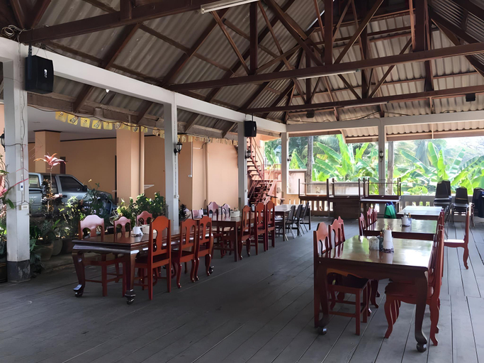 Food & Drinks 5, Riverside Houayxay Hotel, Houixai