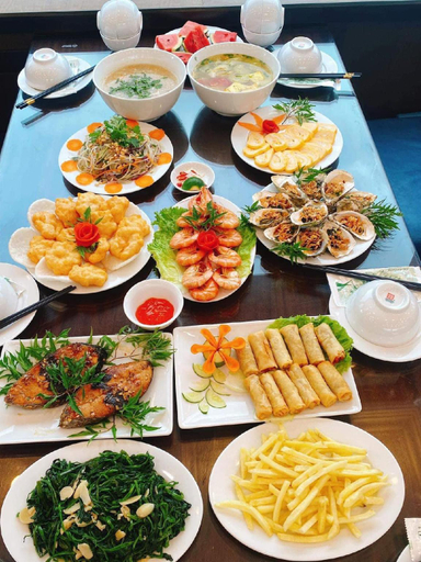 Food & Drinks
