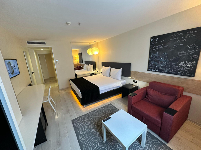 Bedroom 2, Tempo Fair Suites - Airport, Bakırköy