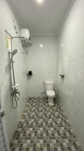 Bathroom 3, Asaan homestay, Bandung