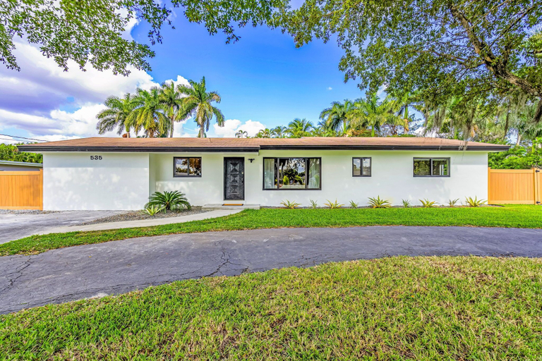 Exterior & Views 2, 4BR Biscayne River Home with Pool & Pickleball Fun, Miami-Dade