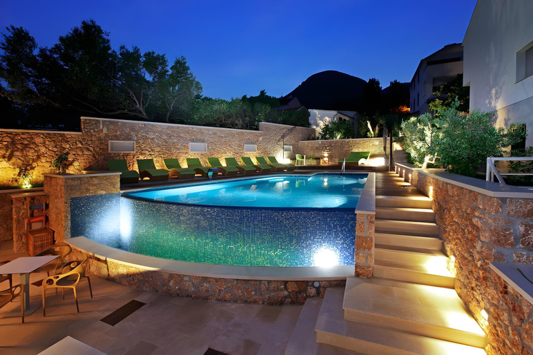 Sport & Beauty 2, Boutique Hotel Bol, Bol