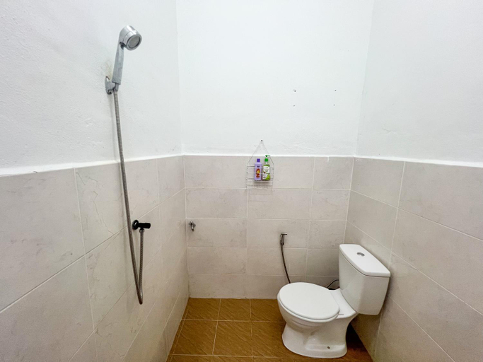 Bathroom 2, Budget Rest House Padang Besar, Perlis