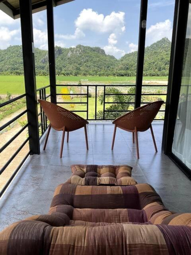 Others 3, Sattee's Home บ้านพักเศรษฐี, Cha-Am