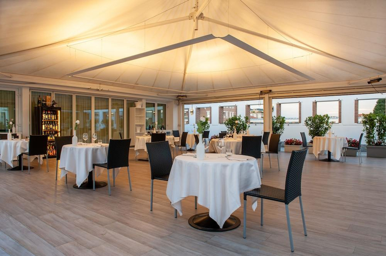 Food & Drinks 5, Agora Palace, Biella