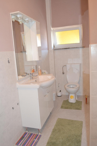 Bathroom 2, Apartments Lili, Zadar