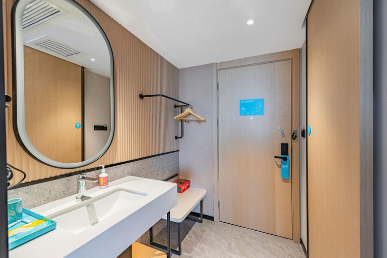 Bathroom 3, City Comfort Inn Dehong Mangshi Plaza, Dehong Dai and Jingpo