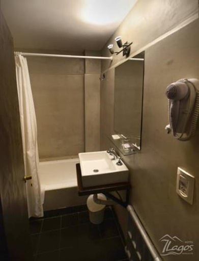 Bathroom 3, Hotel 7 Lagos, Bariloche