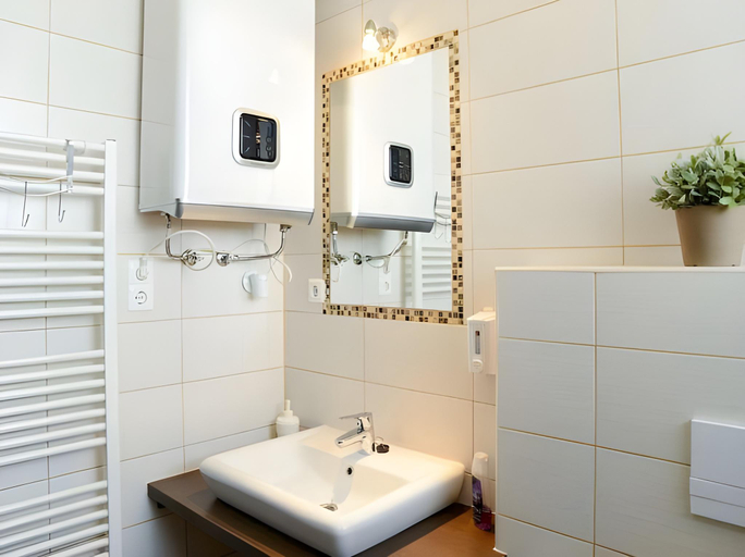 Bathroom 4, Florin Apart Hotel , Budapesti