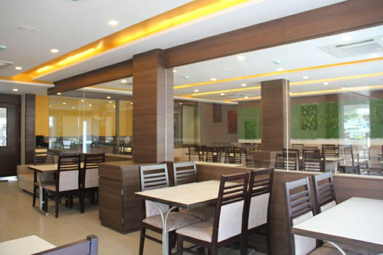 Food & Drinks 5, Rajdoot Royale Residency , Kolhapur