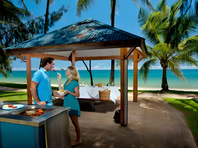 Food & Drinks 5, Melaleuca Resort, Cairns