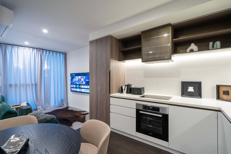 5, lvl35 Uno Melbourne CBD with City View, Melbourne