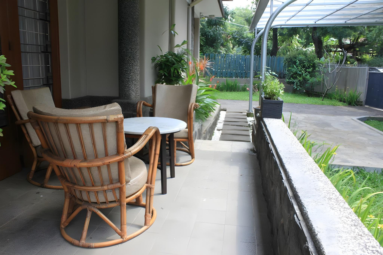 Others 5, De Riau Guesthouse, Bandung