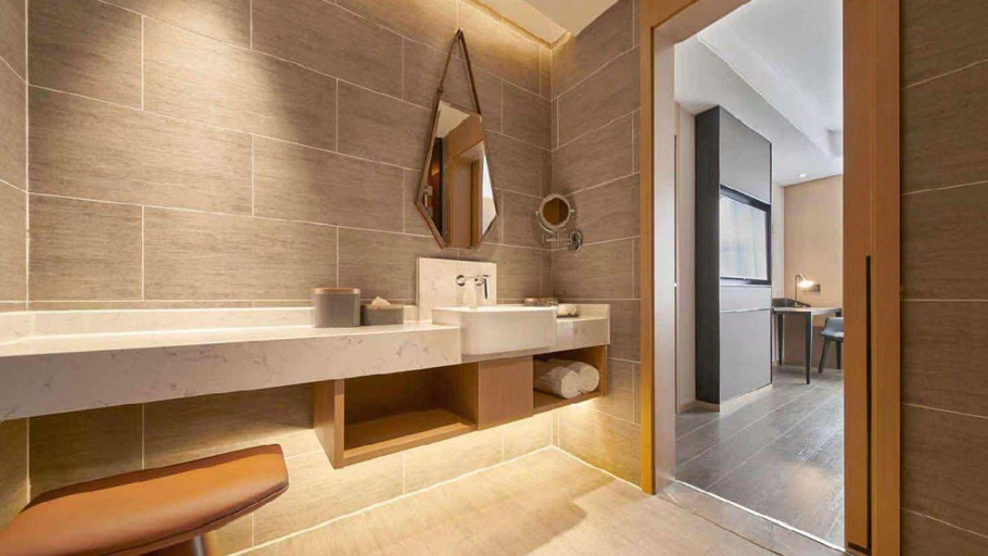 Bathroom 3, Atour S Hotel Dalian Xinghai Plaza, Dalian