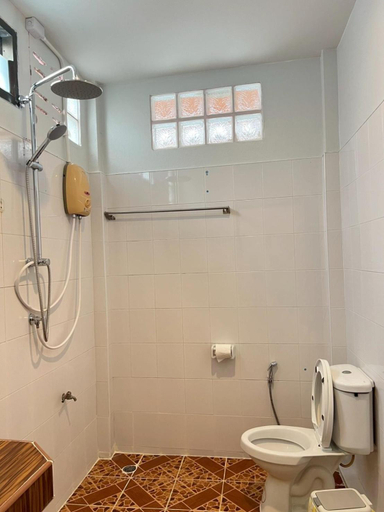 Bathroom 2, Silver Beach Bungalow, Ko Phangan