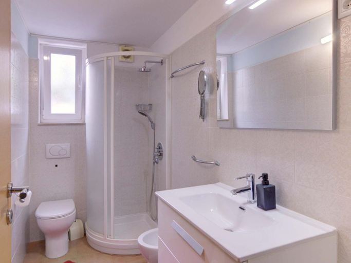 Others 3, Apartments & rooms Jagoda, Izola