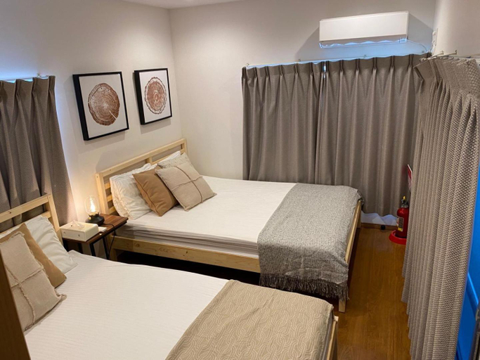 Bedroom 2, Shin-Nakano House, Nakano City