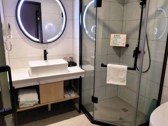 Bathroom 3, Ji Hotel Tianjin Ninghe Development Zone Wuwei Road, Tianjin