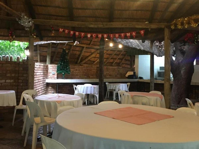 Food & Drinks, Serowe Hotel, Serowe