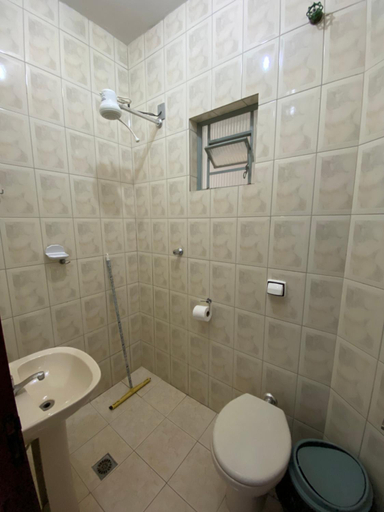 Bathroom 3, Pousada sagrada familia, São Thomé das Letras