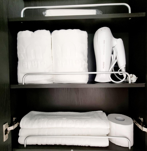 4, Raviens_Elliy's Room, Jung