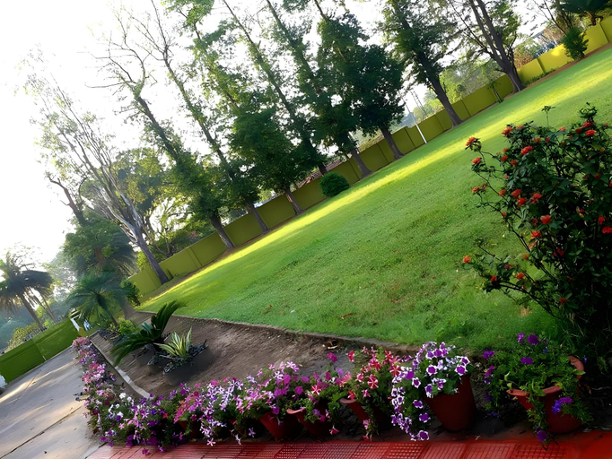 Others 5, The Damodar Retreat, Barddhaman