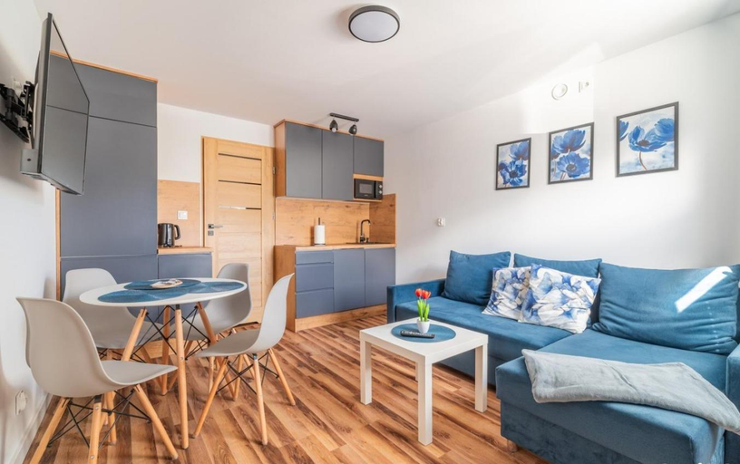 Others 4, Apartamenty Dostoja, Puck