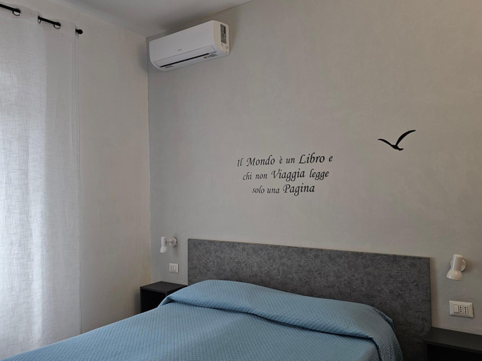 Bedroom 2, L'arancio B&B, Roma
