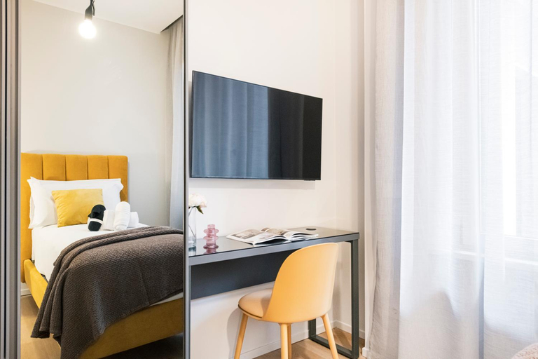 Bedroom 2, Easylife - Duomo Deluxe Apartments #5-12, Milano