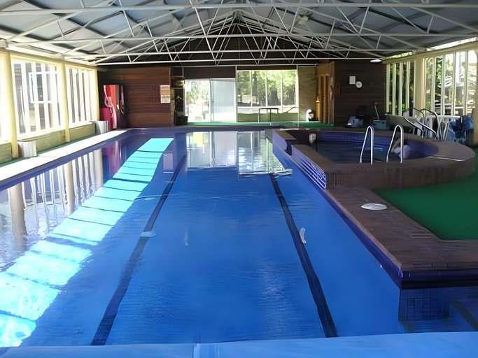 Sport & Beauty 5, Madison's Mountain Retreat, Hawkesbury