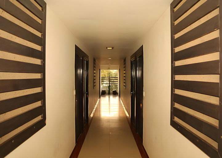 Others 3, Hotel Shivalik Abu Road, Sirohi