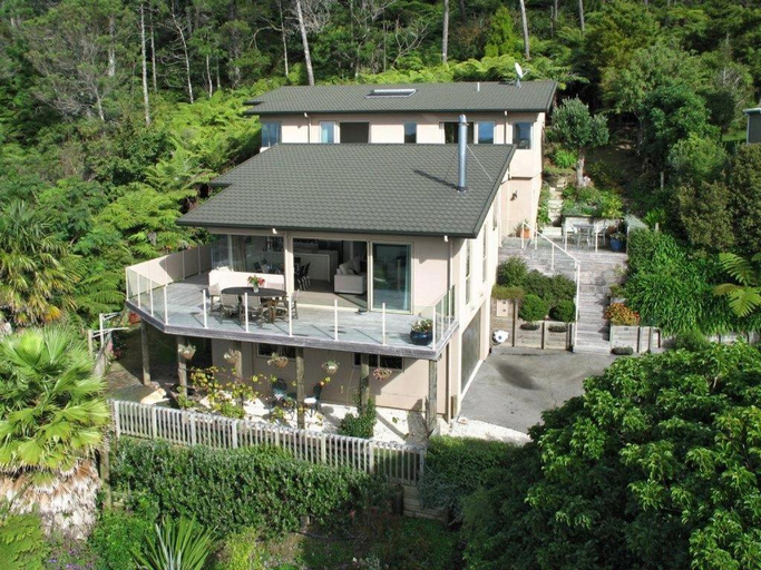 Others 4, Hahei Sea Vista (2), Thames-Coromandel